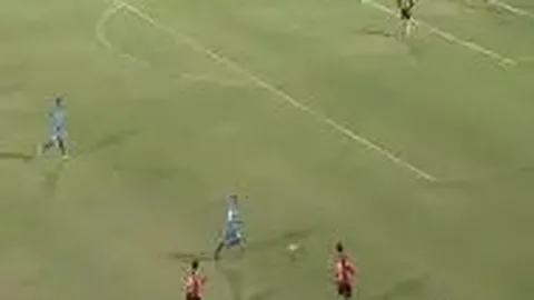 赵丽颖凌晨酒吧聚友，黎明前悄然离去